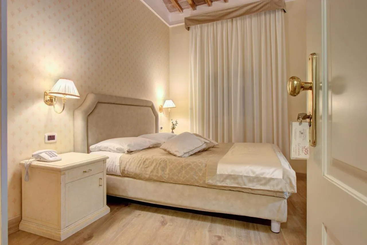 Hotel La Locanda Volterra 4*,